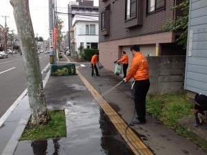 札幌本社の地域清掃活動（2013/10/15）