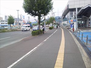 東北営業所の地域清掃活動（2013/6/11）