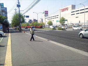 東北営業所の地域清掃活動（2013/5/14）