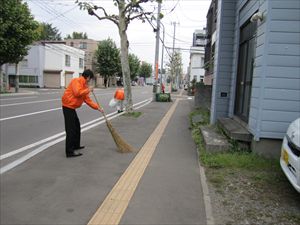 札幌本社の地域清掃活動（2013/10/08）
