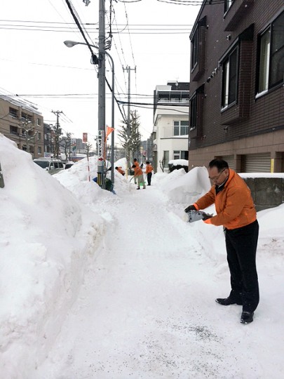 本社の地域清掃活動（2014/2/18）