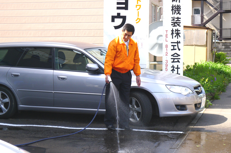 本社の地域清掃活動（2014/5/27）