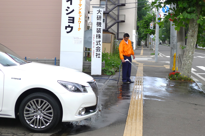 本社の地域清掃活動（2014/8/12）