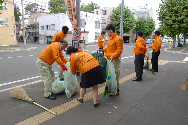 本社の地域清掃活動（2014/9/30）